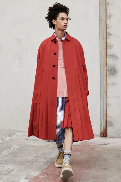 Look 25